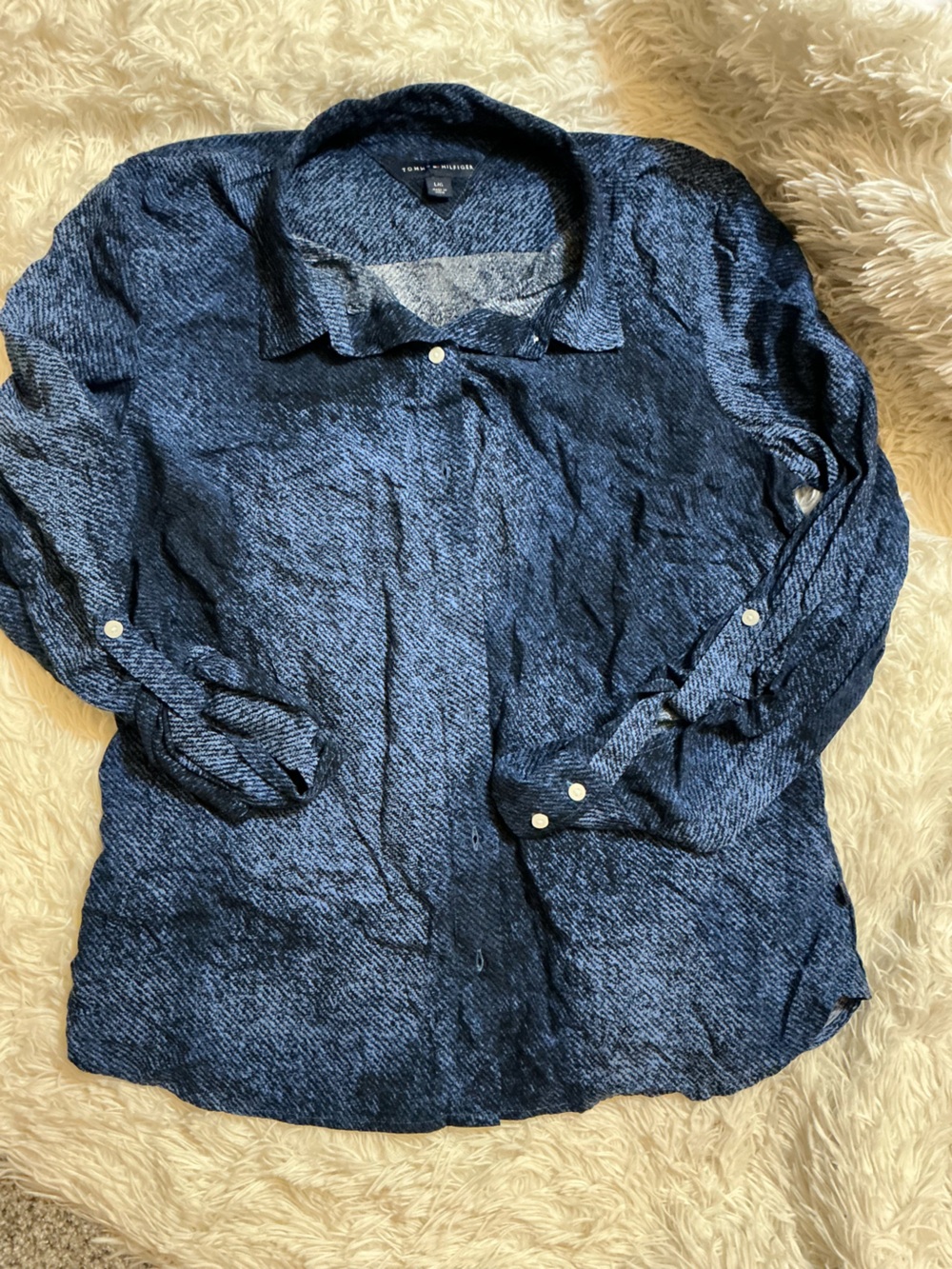 Tommy Hilfiger Women’s L/G Blue & Black Abstract Textured Roll Tab Sleeve Blouse